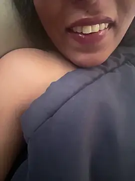 priyadevi17 online show from February 2025 03:34:02 AM