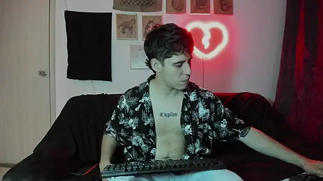 Snapshot of Antonello_Vannucci chatting on January 2025 08:16:02 PM Antonello Vannucci online show from January 2025 08:16:02 PM