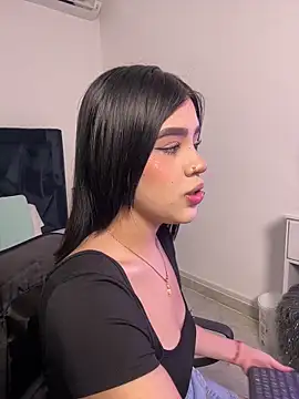 Lily Woodz online show from February 2026 07:12:01 PM