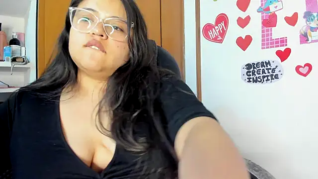 lizzie c online show from March 2025 04:47:01 AM