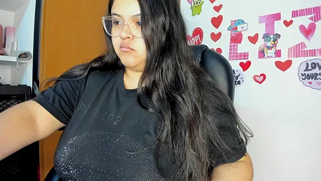 lizzie c online show from March 2025 06:43:01 AM