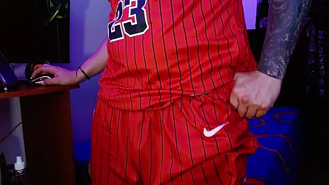 Snapshot of miia-liiam chatting on February 2026 05:56:01 AM miia-liiam online show from February 2026 05:56:01 AM