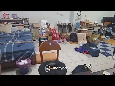 Snapshot of bb770504 chatting on October 2025 11:08:02 AM bb770504 online show from October 2025 11:08:02 AM