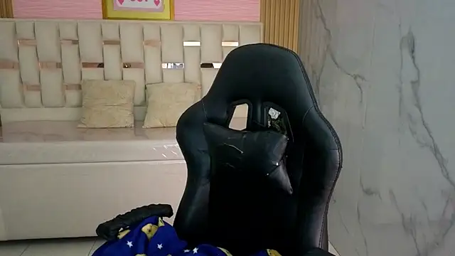 Snapshot of honey_torres_sub chatting on July 2026 01:15:02 PM honey torres sub online show from July 2026 01:15:02 PM
