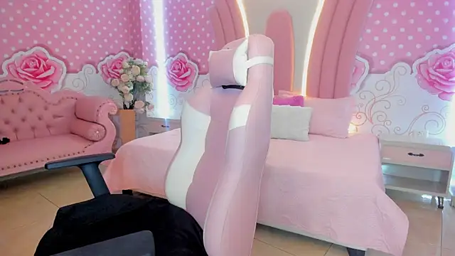 Lily Martinez online show from February 2025 10:07:02 AM