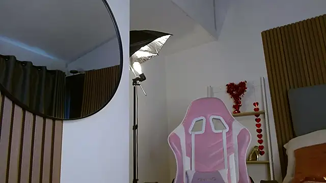 Sienna Blake  online show from September 2025 09:27:01 PM