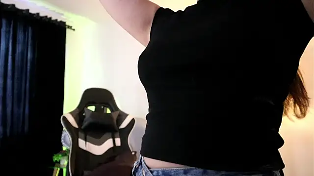 Daisha Riley online show from September 2025 01:24:02 PM