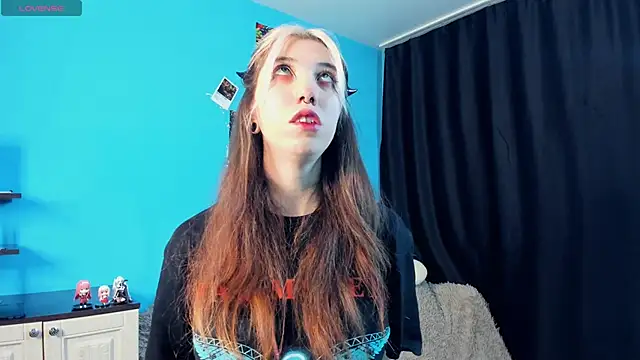 Snapshot of _Mindy_ chatting on January 2025 02:32:01 AM Mindy online show from January 2025 02:32:01 AM