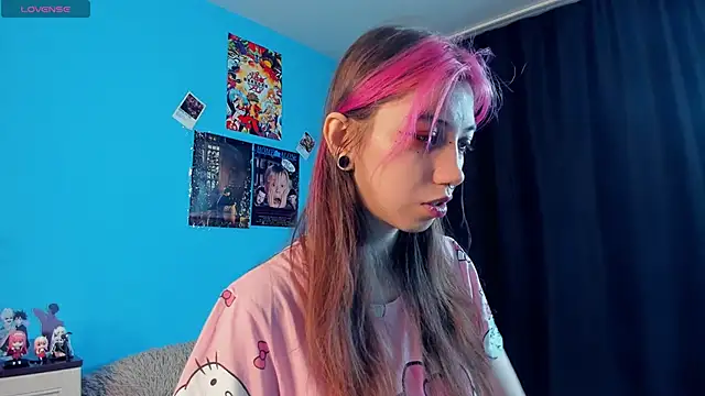 Snapshot of _Mindy_ chatting on March 2025 03:10:02 AM Mindy online show from March 2025 03:10:02 AM