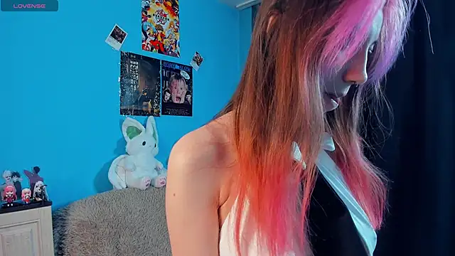 Snapshot of _Mindy_ chatting on March 2025 12:43:01 AM Mindy online show from March 2025 12:43:01 AM