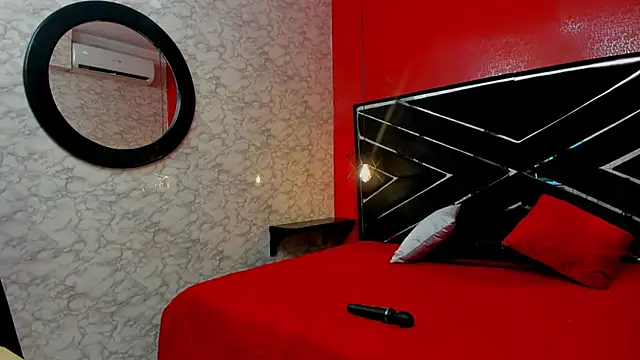 Snapshot of SEXY_HOTTIE__ chatting on January 2025 03:23:01 PM SEXY HOTTIE online show from January 2025 03:23:01 PM