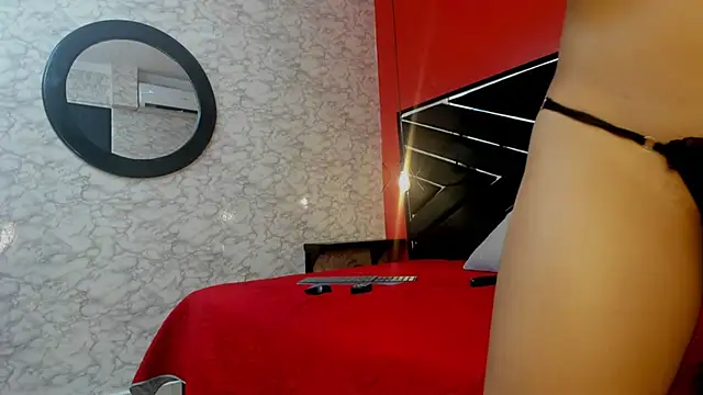 Snapshot of SEXY_HOTTIE__ chatting on January 2025 03:43:01 PM SEXY HOTTIE online show from January 2025 03:43:01 PM