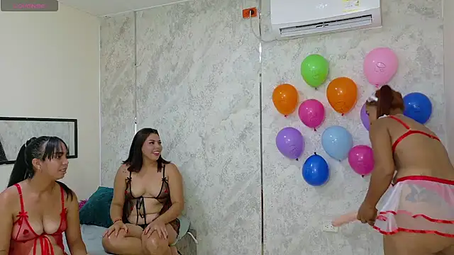 Snapshot of dani-lue chatting on July 2026 02:23:02 PM dani-lue online show from July 2026 02:23:02 PM