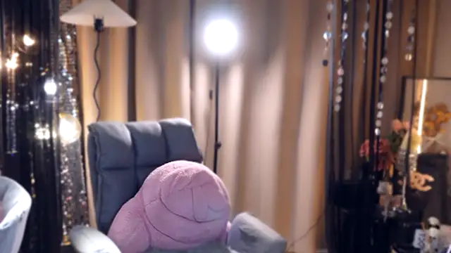 zhdhdbdkx online show from September 2025 05:13:01 PM