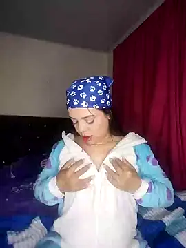 Snapshot of AriaYummy chatting on December 2024 01:02:02 AM AriaYummy online show from December 2024 01:02:02 AM