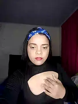 Snapshot of AriaYummy chatting on January 2025 02:18:02 AM AriaYummy online show from January 2025 02:18:02 AM