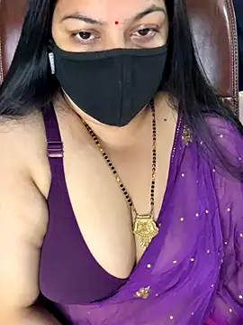 FlatVincy4 online show from November 2025 10:53:02 PM