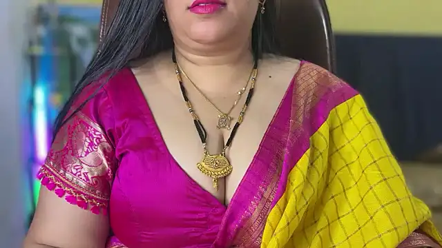 Snapshot of FlatVincy4 chatting on February 2026 04:07:01 AM FlatVincy4 online show from February 2026 04:07:01 AM