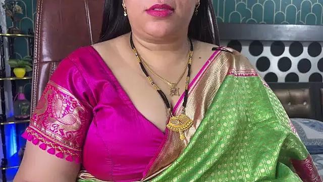 Snapshot of FlatVincy4 chatting on February 2026 04:22:02 PM FlatVincy4 online show from February 2026 04:22:02 PM