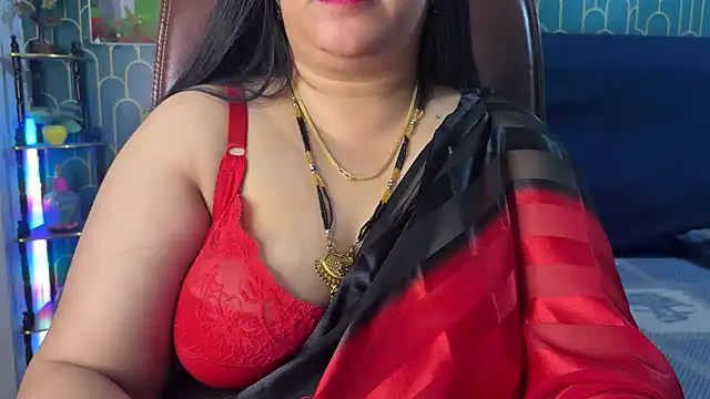 Snapshot of FlatVincy4 chatting on February 2026 04:19:02 PM FlatVincy4 online show from February 2026 04:19:02 PM