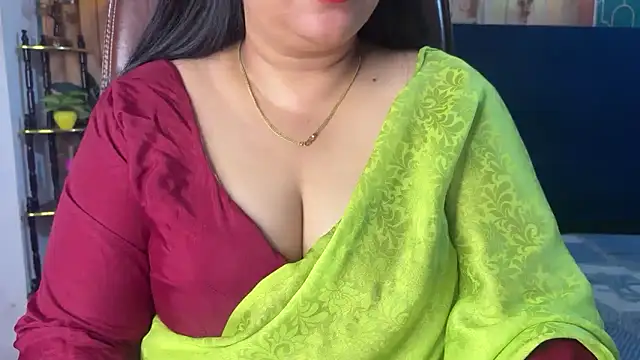 FlatVincy4 online show from March 2026 04:23:01 PM