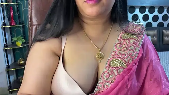 FlatVincy4 online show from May 2026 05:37:02 AM