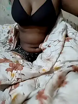 Snapshot of Looliya02 chatting on January 2025 12:36:02 PM Looliya02 online show from January 2025 12:36:02 PM