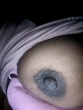 Snapshot of Looliya02 chatting on January 2025 09:29:01 PM Looliya02 online show from January 2025 09:29:01 PM