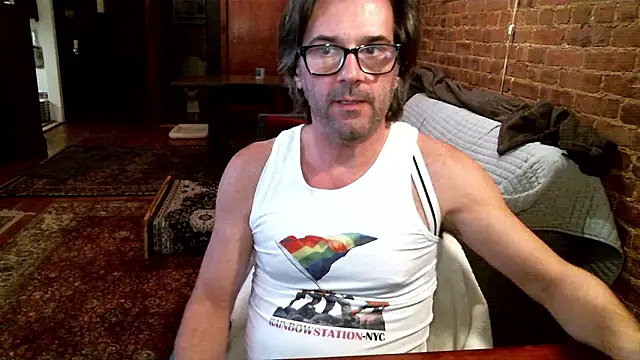 Johnny Bottoms online show from March 2026 12:18:01 AM