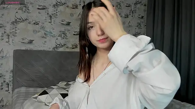 LilianGrindle online show from March 2025 06:07:01 PM