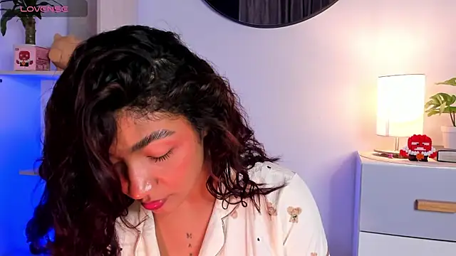 martina roldam online show from January 2025 05:30:01 AM