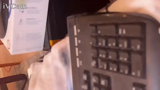 Snapshot of garihazar chatting on January 2025 12:20:02 PM garihazar online show from January 2025 12:20:02 PM