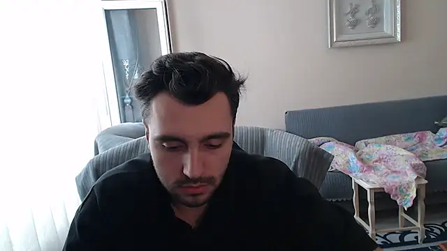 handsomeee04 online show from October 2025 02:01:01 PM