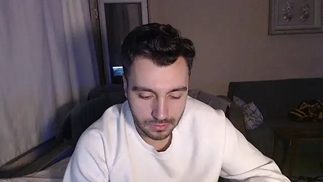 handsomeee04 online show from November 2025 09:27:02 PM