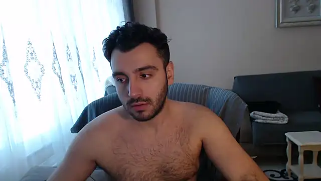 handsomeee04 online show from December 2025 06:07:02 AM