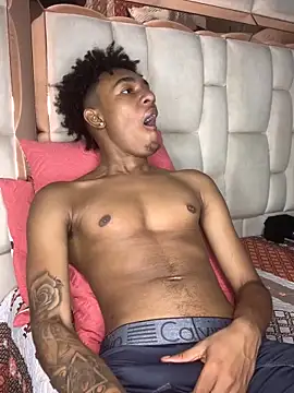 Boy cock18 online show from November 2025 01:17:01 AM