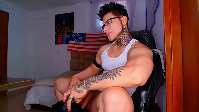 DennisWalkerr online show from October 2025 10:12:02 PM