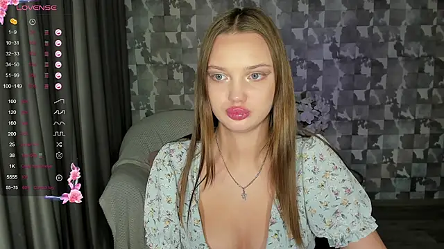 Lovely Lure online show from January 2025 03:39:02 PM