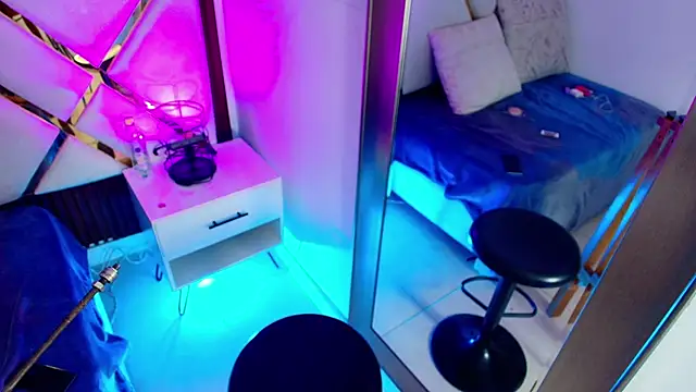 Snapshot of Iliy__ chatting on January 2026 05:49:02 PM Iliy online show from January 2026 05:49:02 PM