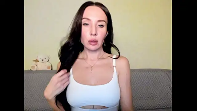 One of the girls online show from February 2025 07:27:01 PM