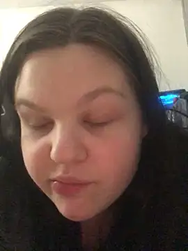 Snapshot of Charlotte_Ros chatting on January 2025 11:43:01 PM Charlotte Ros online show from January 2025 11:43:01 PM