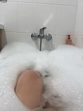 Snapshot of Charlotte_Ros chatting on January 2025 01:52:01 PM Charlotte Ros online show from January 2025 01:52:01 PM