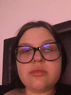 Snapshot of Charlotte_Ros chatting on January 2025 12:33:01 AM Charlotte Ros online show from January 2025 12:33:01 AM