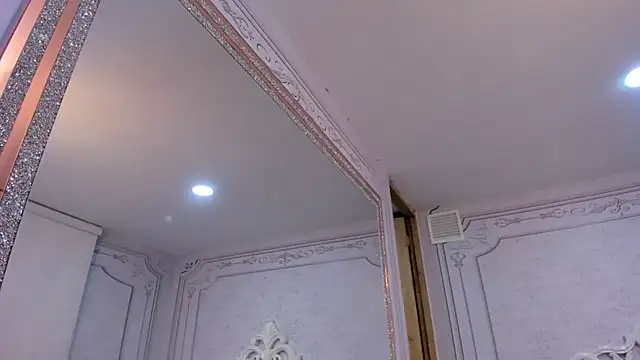 Snapshot of Daphne_Fox_ chatting on March 2025 08:32:02 AM Daphne Fox online show from March 2025 08:32:02 AM