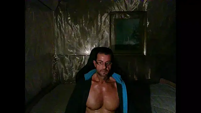 Snapshot of Marieettee chatting on January 2025 12:42:01 PM Marieettee online show from January 2025 12:42:01 PM