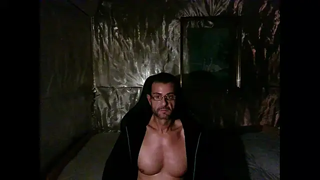 Snapshot of Marieettee chatting on February 2025 09:40:01 PM Marieettee online show from February 2025 09:40:01 PM