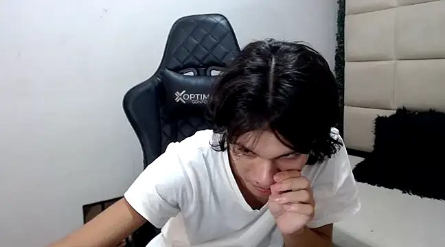 andy dan18 online show from December 2024 08:58:01 PM