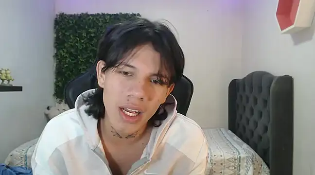 andy dan18 online show from January 2025 04:21:02 PM