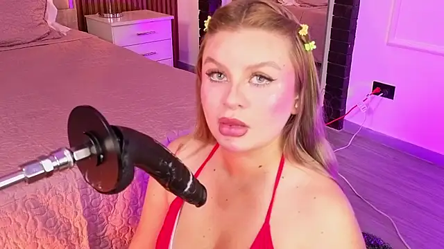 LolaAngellx online show from July 2026 08:33:02 PM