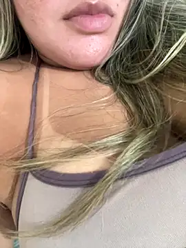 Casadadelicia26 online show from November 2025 05:09:02 AM